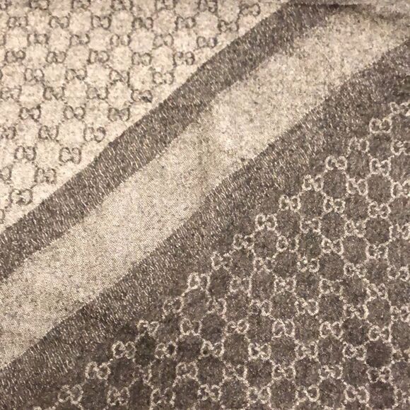 Vintage Gucci wool scarf - Picture 2 of 6